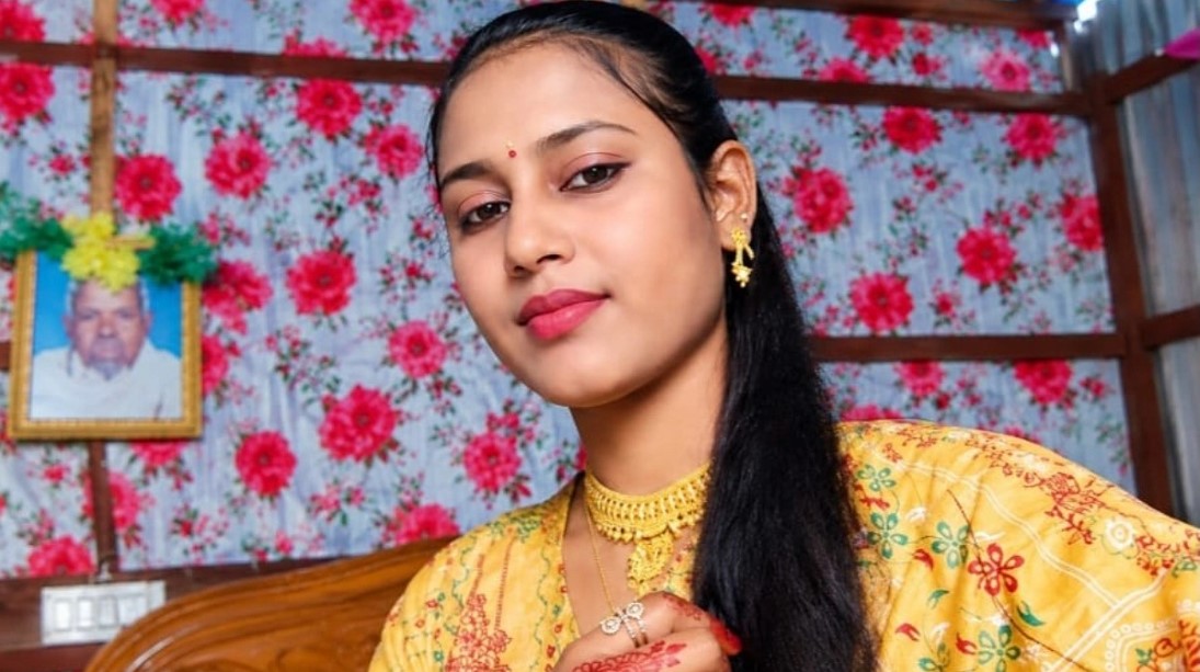 আমাকে বিক্রি করে দিয়েছে, সৌদি থেকে রেহেনার আকুতি