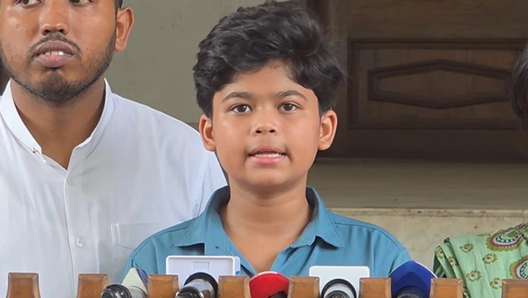 সবাইকে জামিন দিক, আমাদের সেফ কাস্টডিতে রাখুক