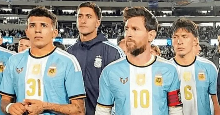 মেসির সঙ্গে ছবি তুলবেন, বলার সাহস পাননি ১৯ বছর বয়সী ফ্লোরেস